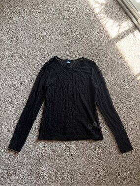 Black Lace Long-Sleeve Women's Top - Classic Layering Piece